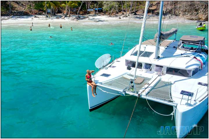 Girl on edge of saiboat