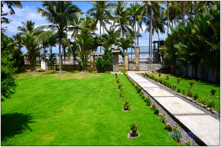 Exterior view of Bedroom number 1 looking out at Jaco Beach