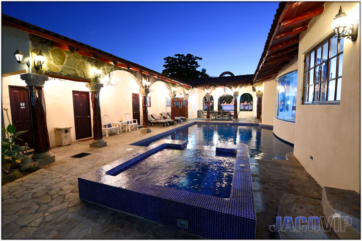 jacuzzi at night