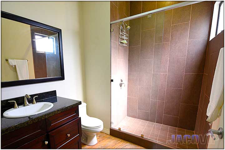 Large en suite bathroom for bedroom 8