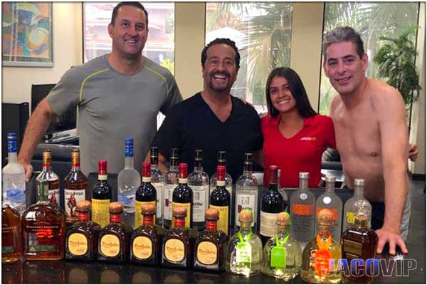 Private Bartender Service at Casa Ponte 2 in Jaco Beach