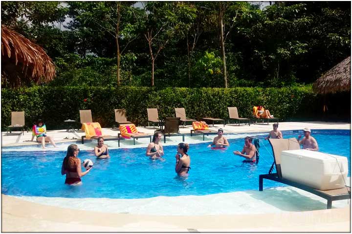 Water volleyball in the pool