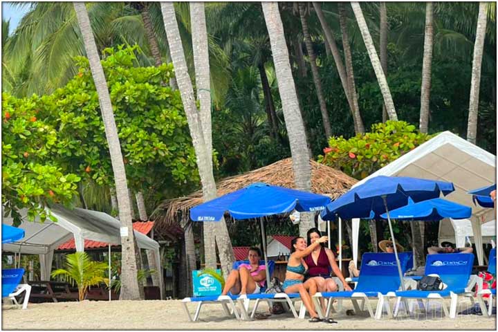 2 girls on beach chairs